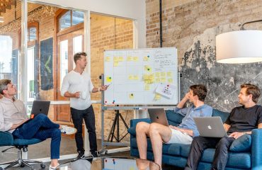 O valor de SEO técnico – imagem Imagem humanizada relacionada a SEO técnico